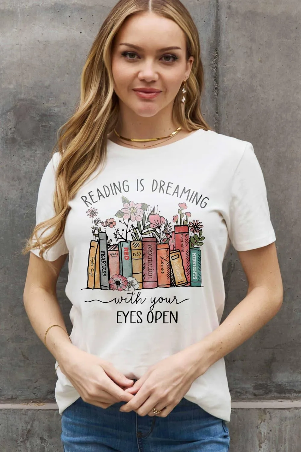 Full Size READING IS DREAMING Graphic Cotton Tee